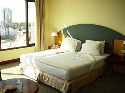 Rachaphruk Grand Hotel Nakhon Ratchasima Bagian luar foto