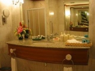 Rachaphruk Grand Hotel Nakhon Ratchasima Bagian luar foto